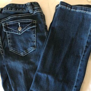WOMEN DESIGNER JEANS  BUTTON BACK POCKETS
